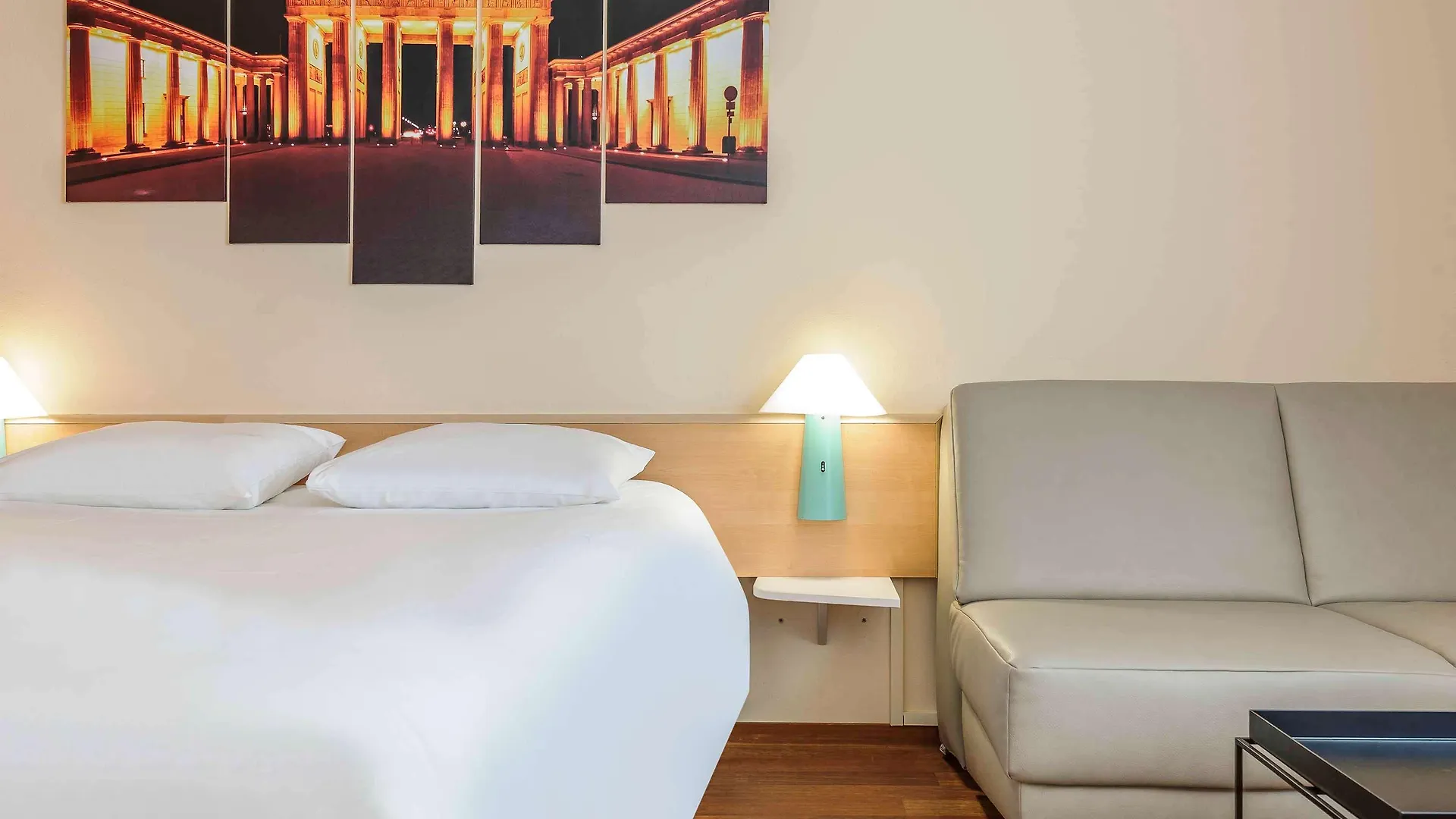 Ibis Berlin Messe Otel