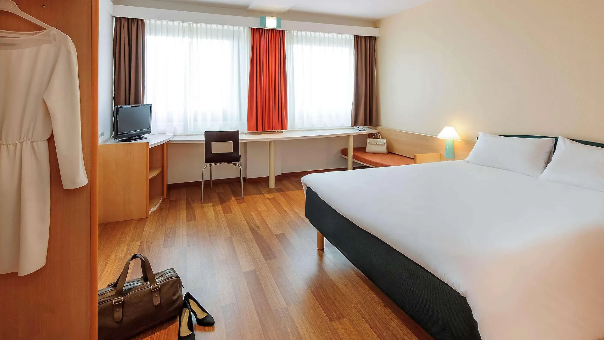 Ibis Berlin Messe Otel