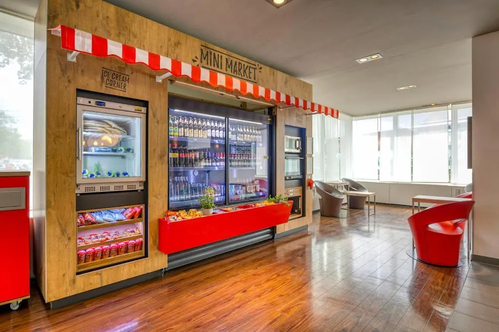 Ibis Berlin Messe Otel