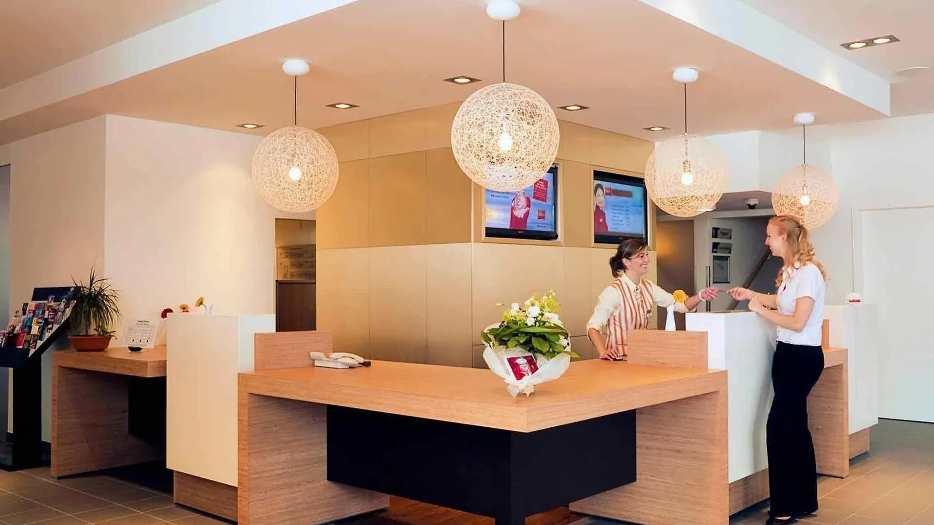 Ibis Berlin Messe Otel