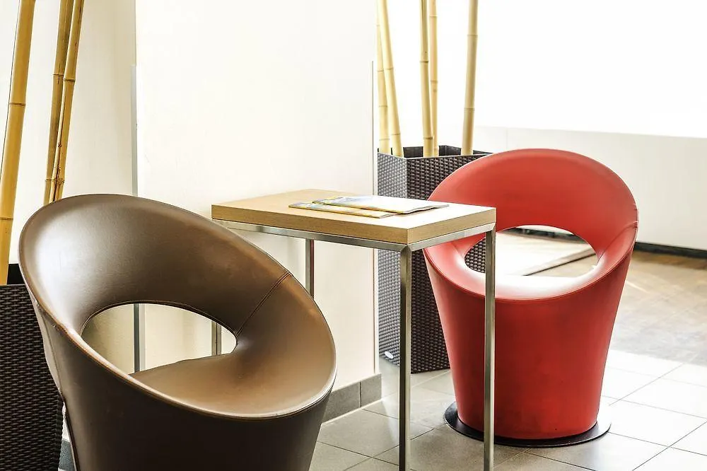 Ibis Berlin Messe Otel